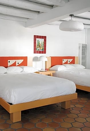 Standard Queen Room with Two Queen Beds