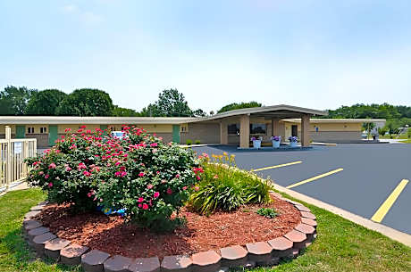 Americas Best Value Inn Iola