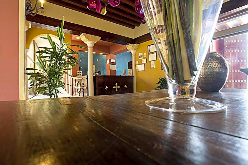 Alcazar De La Reina Hotel