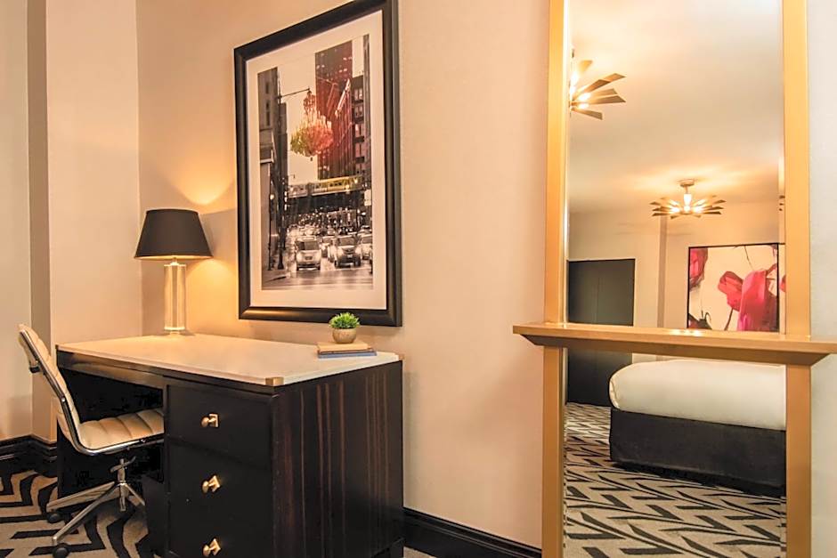 The Allegro Royal Sonesta Hotel Chicago Loop