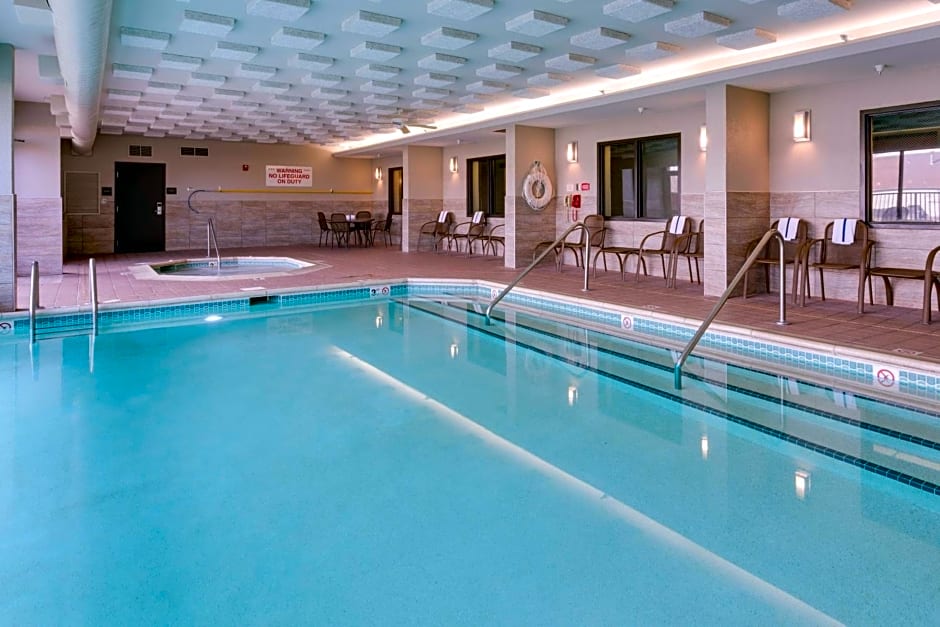 Drury Inn & Suites Overland Park