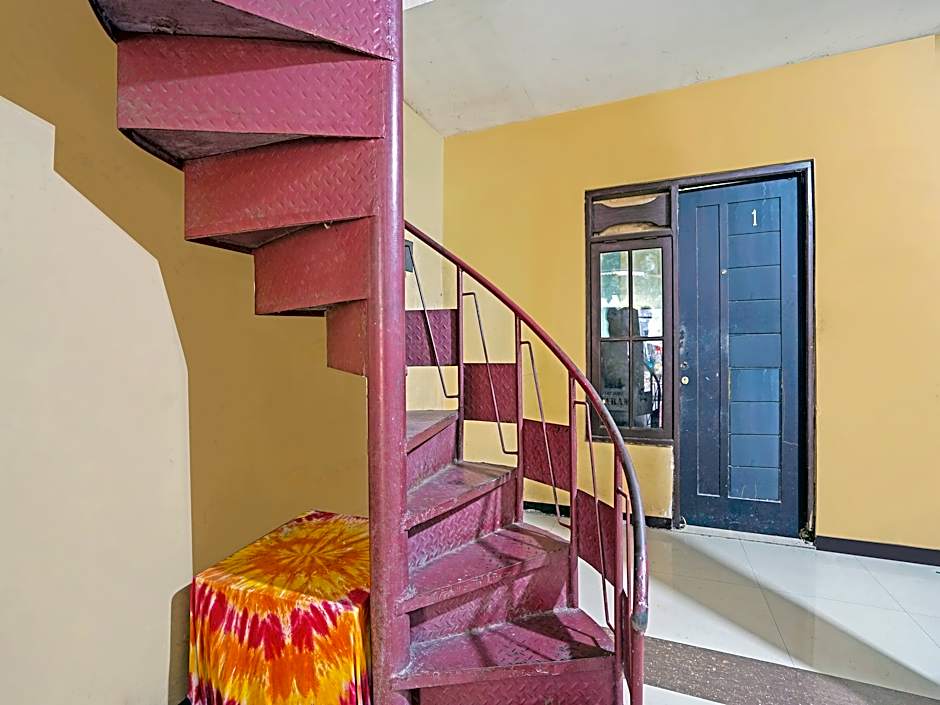 Spot On 91695 Hotel Benteng Portugis