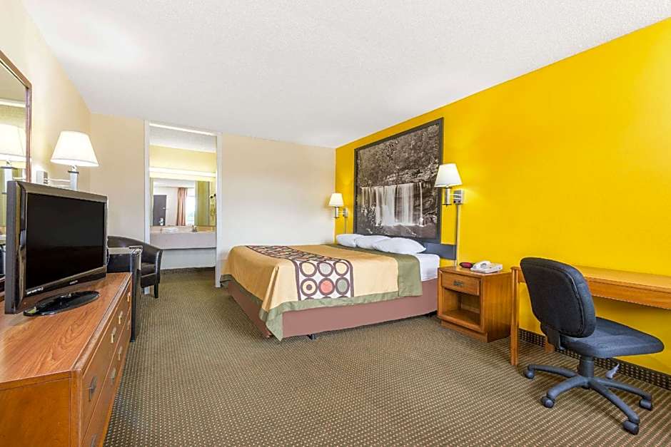 Photo 1 of 2 of 1 King Bed
