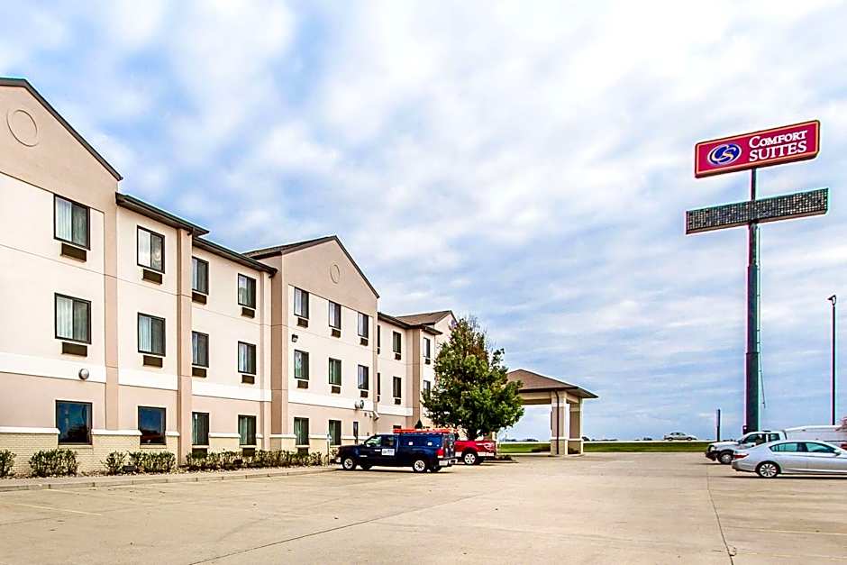 Photo 1 of 31 of Comfort Suites Mattoon East