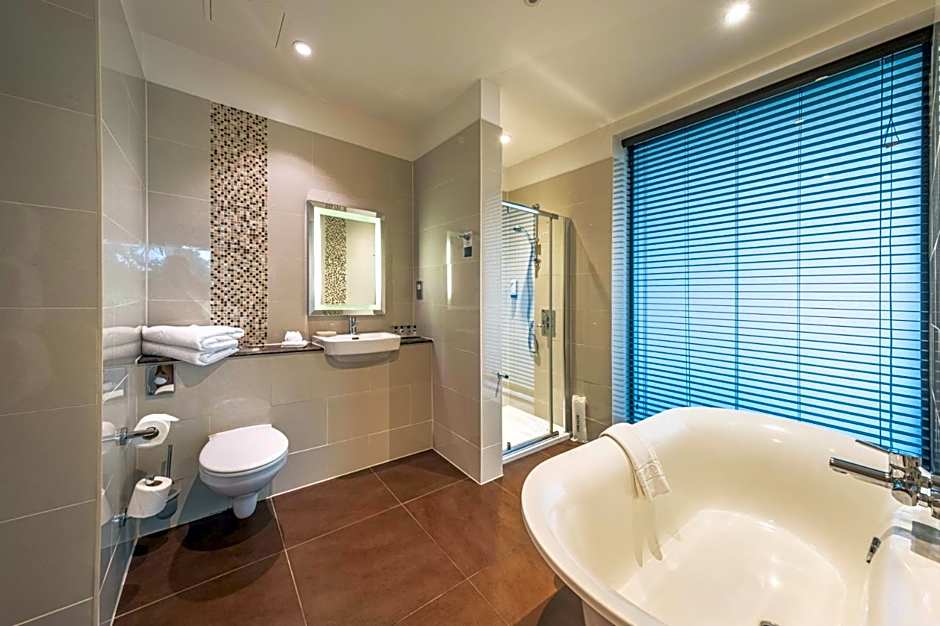 Wivenhoe House Hotel