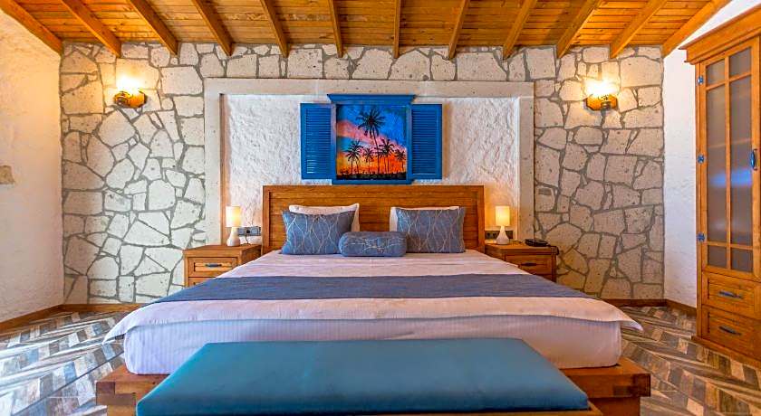 Risus Garden Marina Hotel