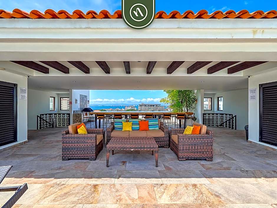 Luxury 2BR Condo in Romatic Zone - Rooftop Pool