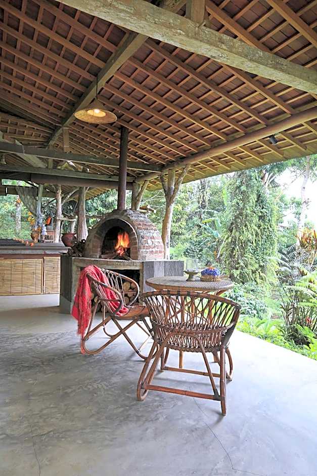 Batukaru Coffee Estate