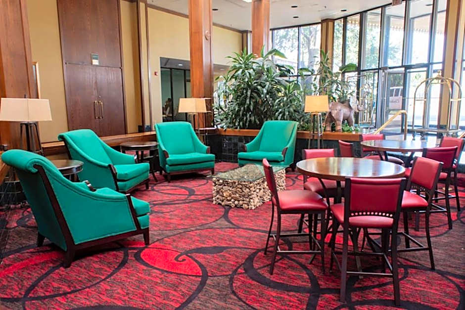 MCM Elegante Hotel