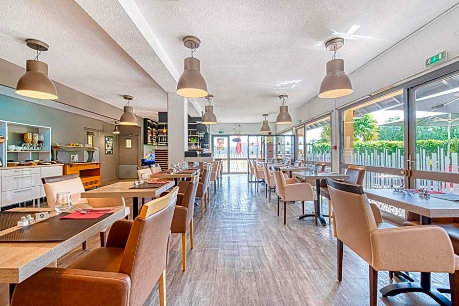 Atoll Hotel Logis Angers, Beaucouzé