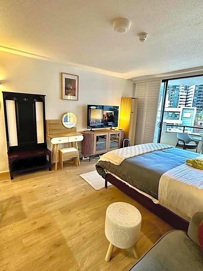 West End Central Apartments