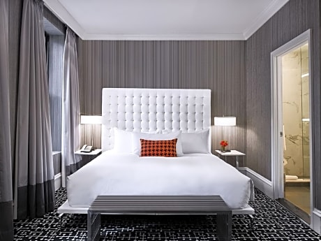 Junior Suite 1 King Bed