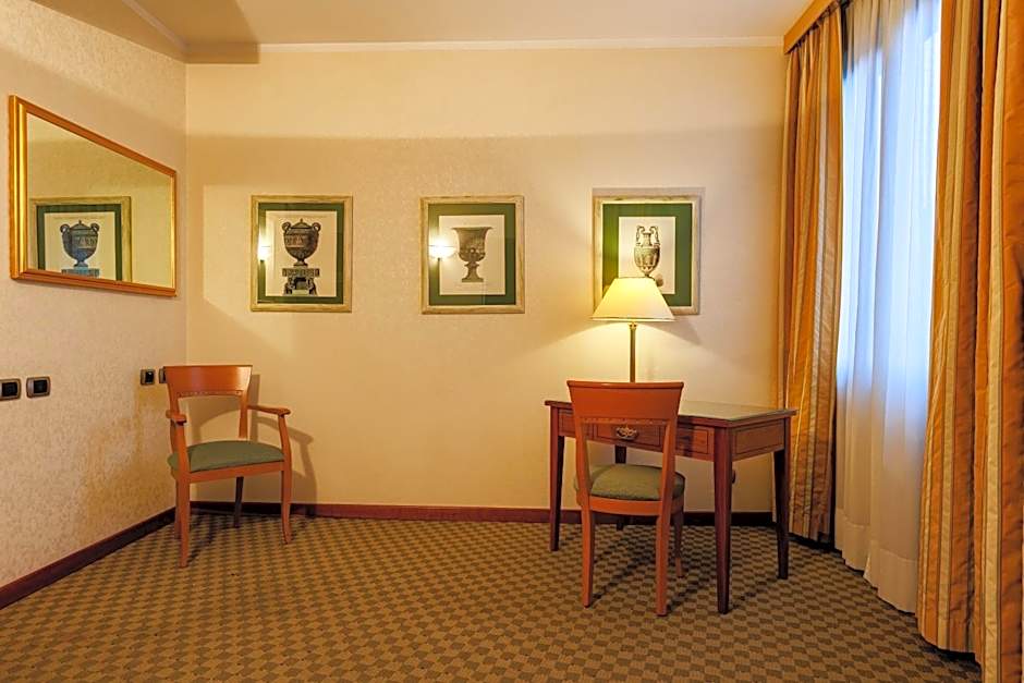 Hotel Excelsior Magenta