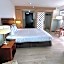HUNTINGTON BEACH INN