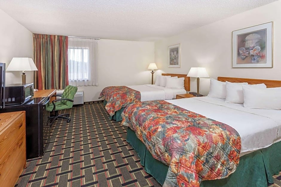 Baymont by Wyndham Decatur
