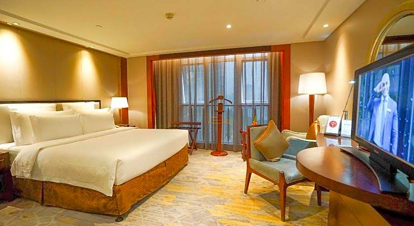 Wyndham Grand Plaza Royale Ningbo