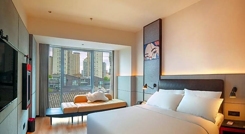 Moxy Ningbo Old Bund