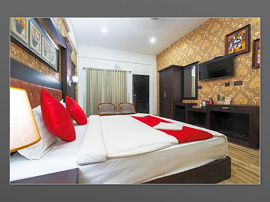 Periyar Mountain Palace by Thavika, Thekkady