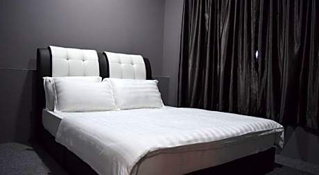 Times Traveller Lodge 2