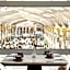 Anwar Al Madinah Movenpick Hotel