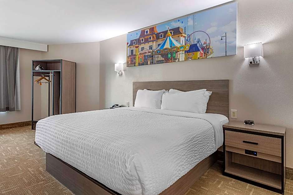 Clarion Pointe Galveston Seawall
