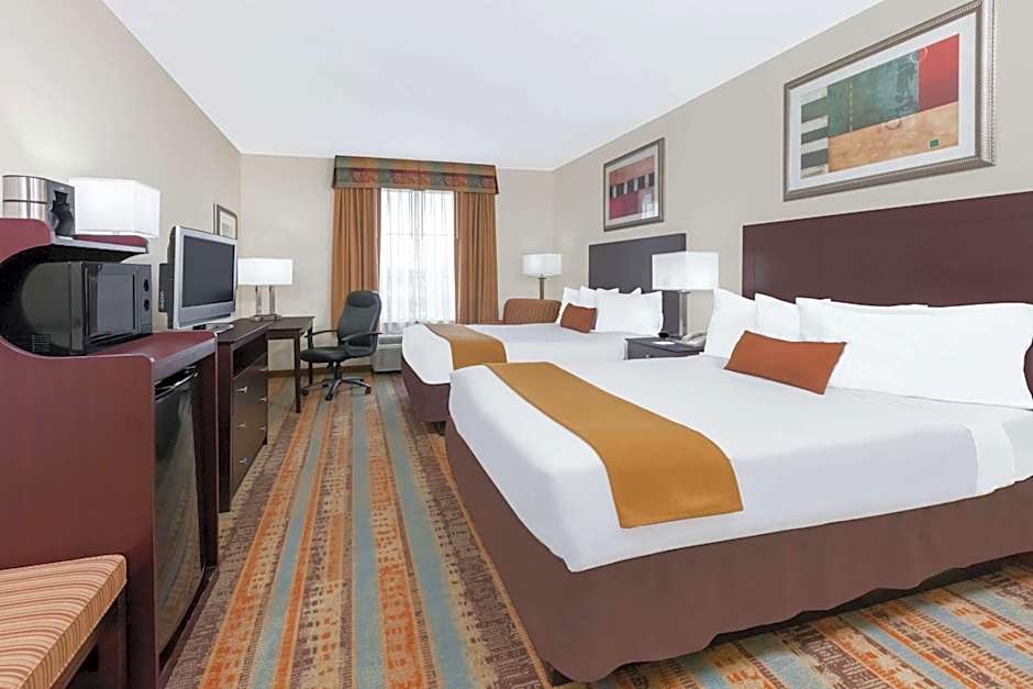 Baymont by Wyndham Henderson