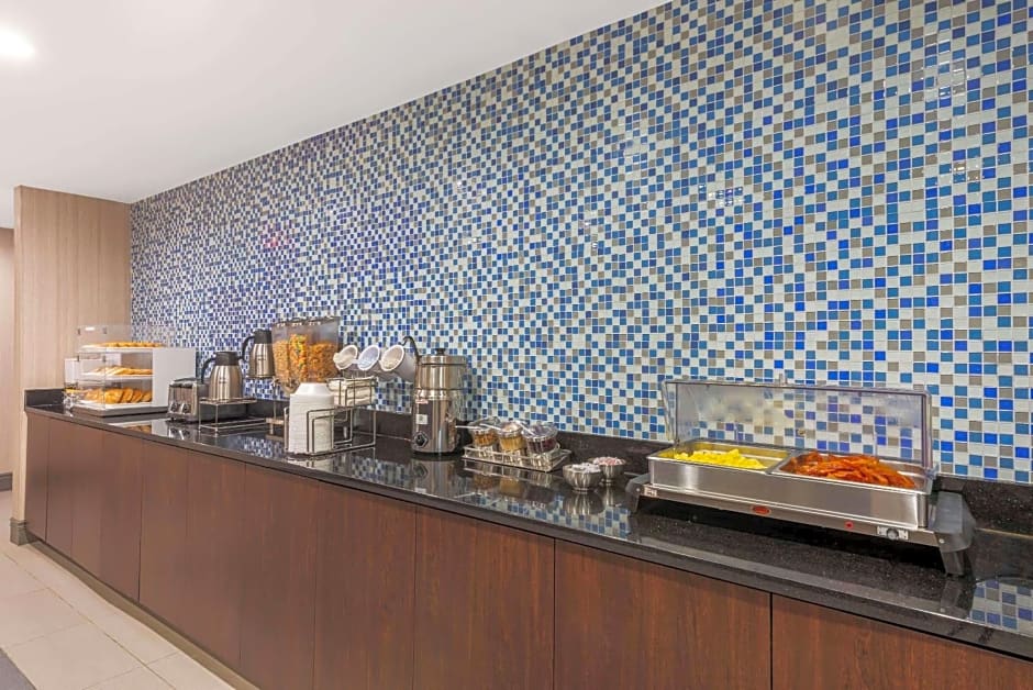 La Quinta by Wyndham Aberdeen-APG