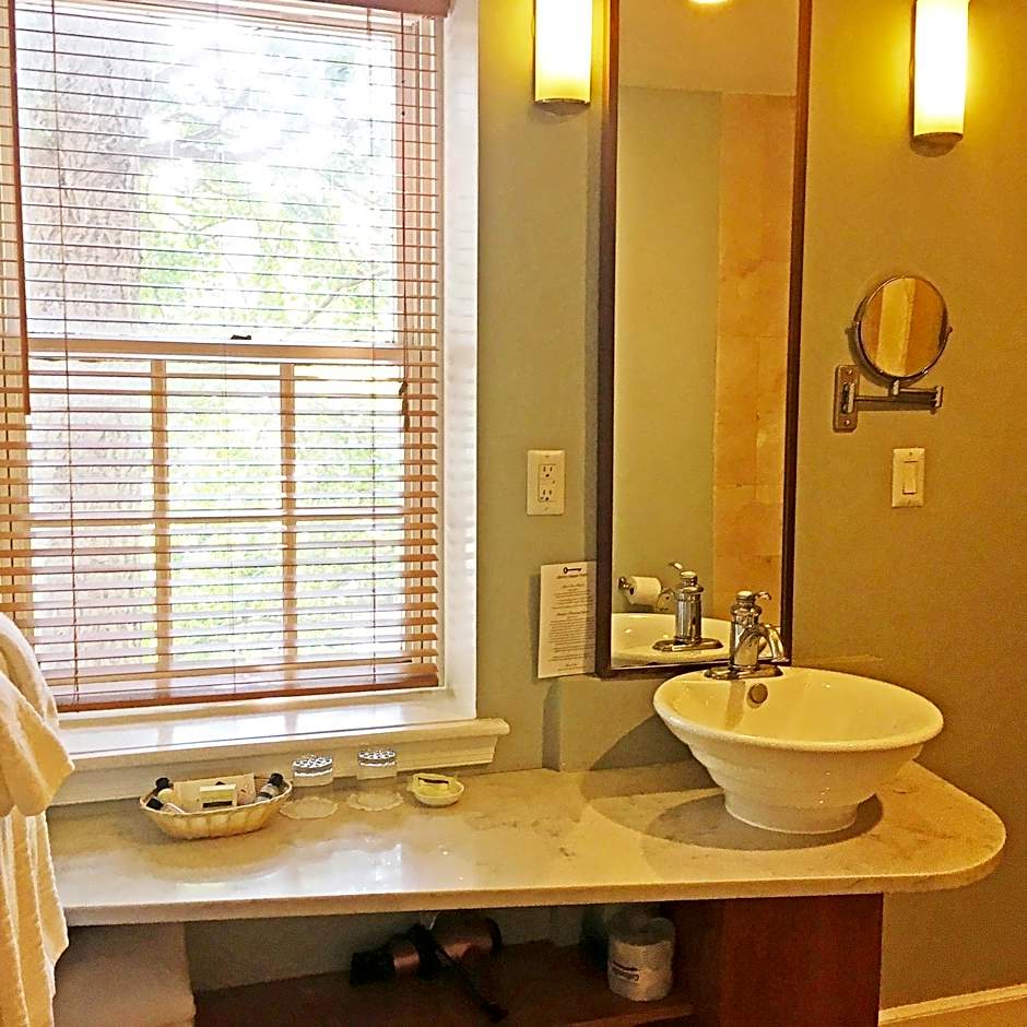Morris House Hotel - Bed And Breakfast
