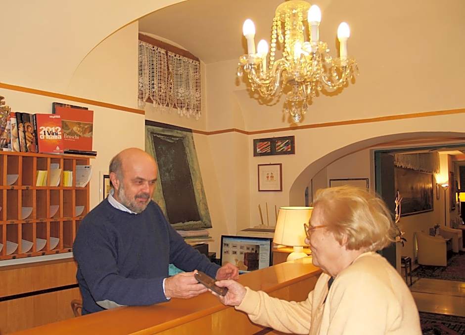Deco Hotel