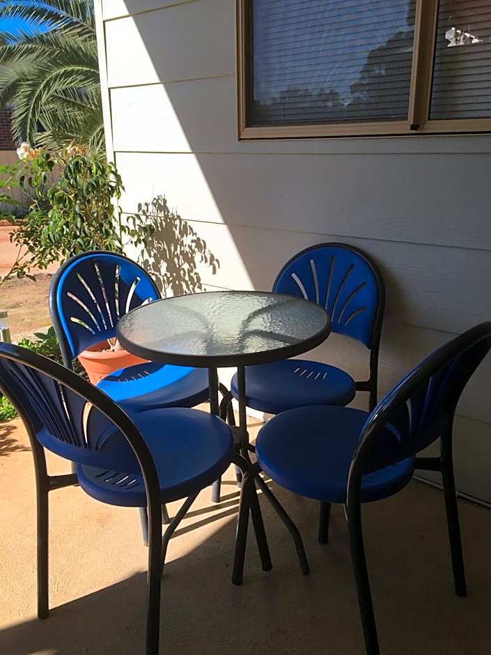 The Nosh & Nod - Avon Terrace