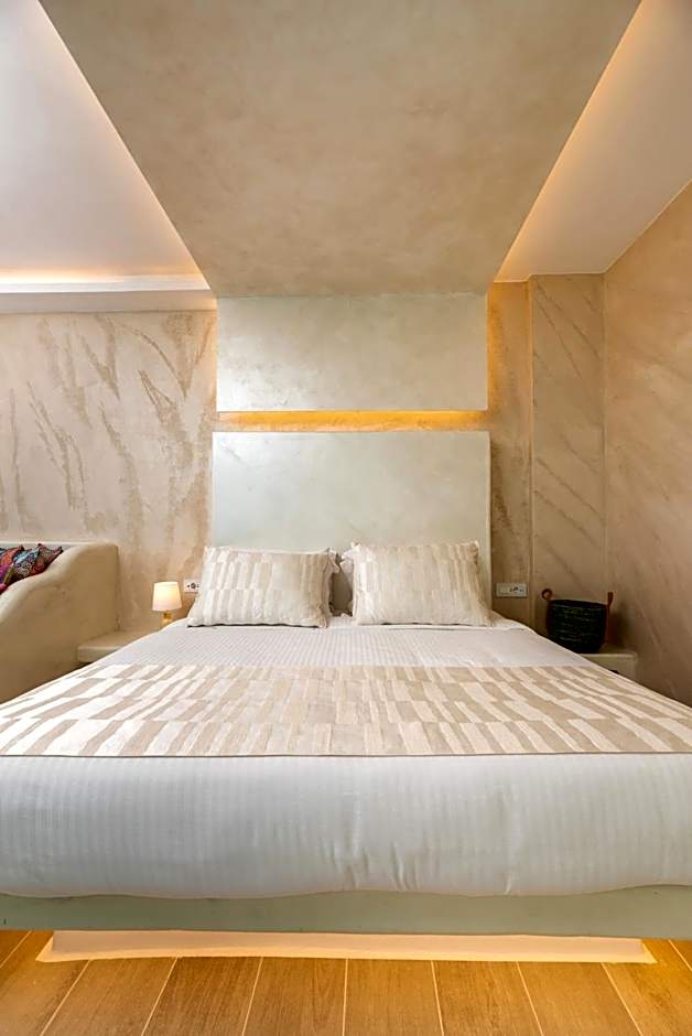 Saint Sin Suites - Adults Only