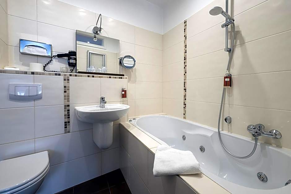 home Hotel