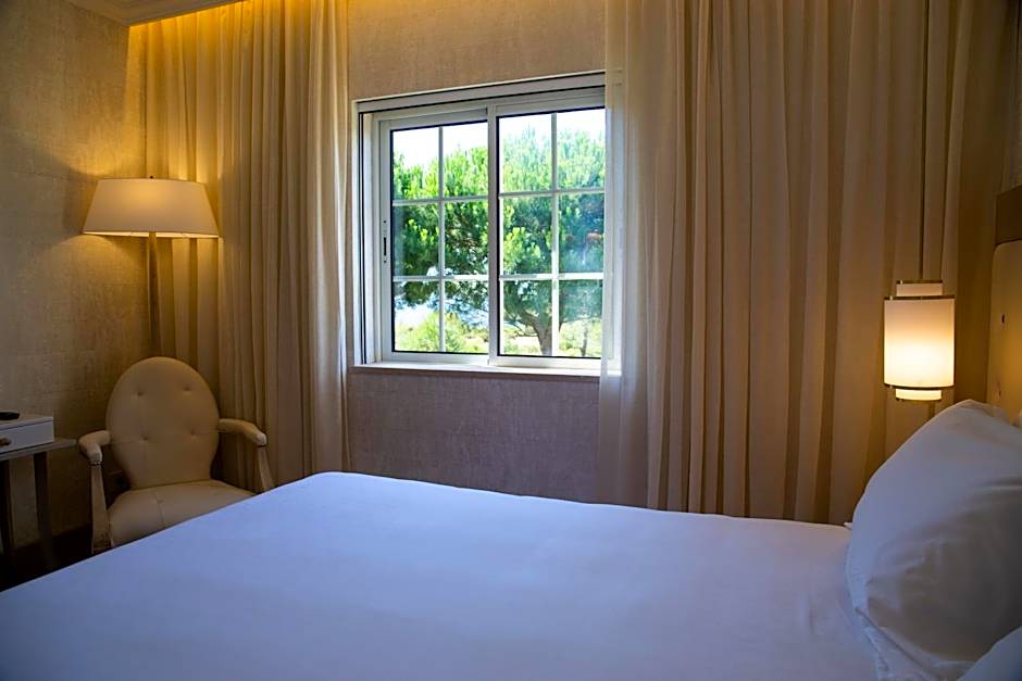 Photo 1 of 4 of Premium Suite, Sea View
