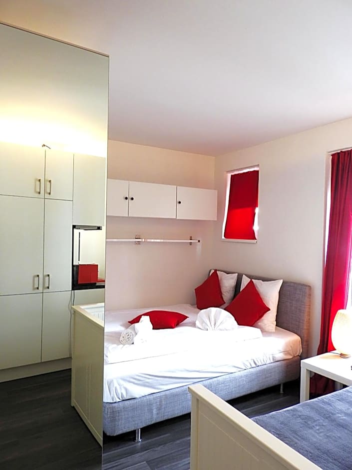 INSIDE Five Hotel