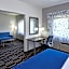 Holiday Inn Express & Suites Birmingham South - Pelham By IHG