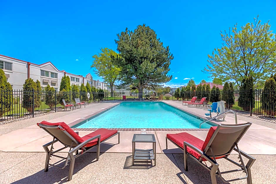 Best Western Plus Loveland Inn