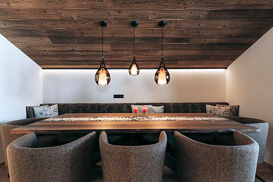 Balma Restaurant Suites