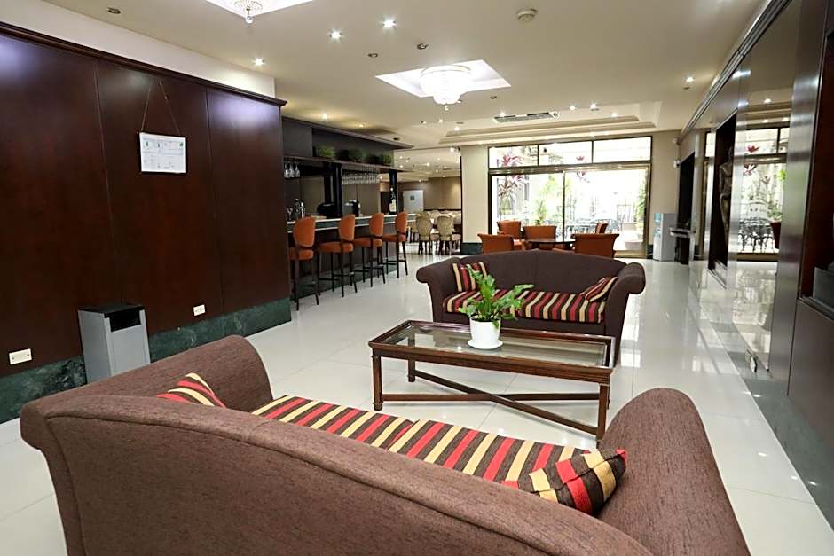 HR Esmeralda Luxor