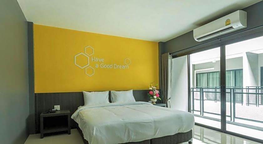 Seven bee boutique hotel