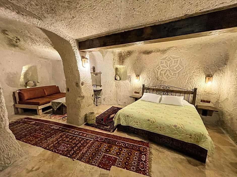 Takunya Cave Hotel