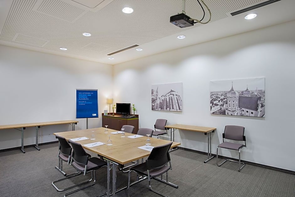 Holiday Inn Express Augsburg By IHG