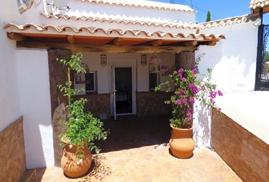 Cueva Romana, Solo Adultos, Apto para Nudistas