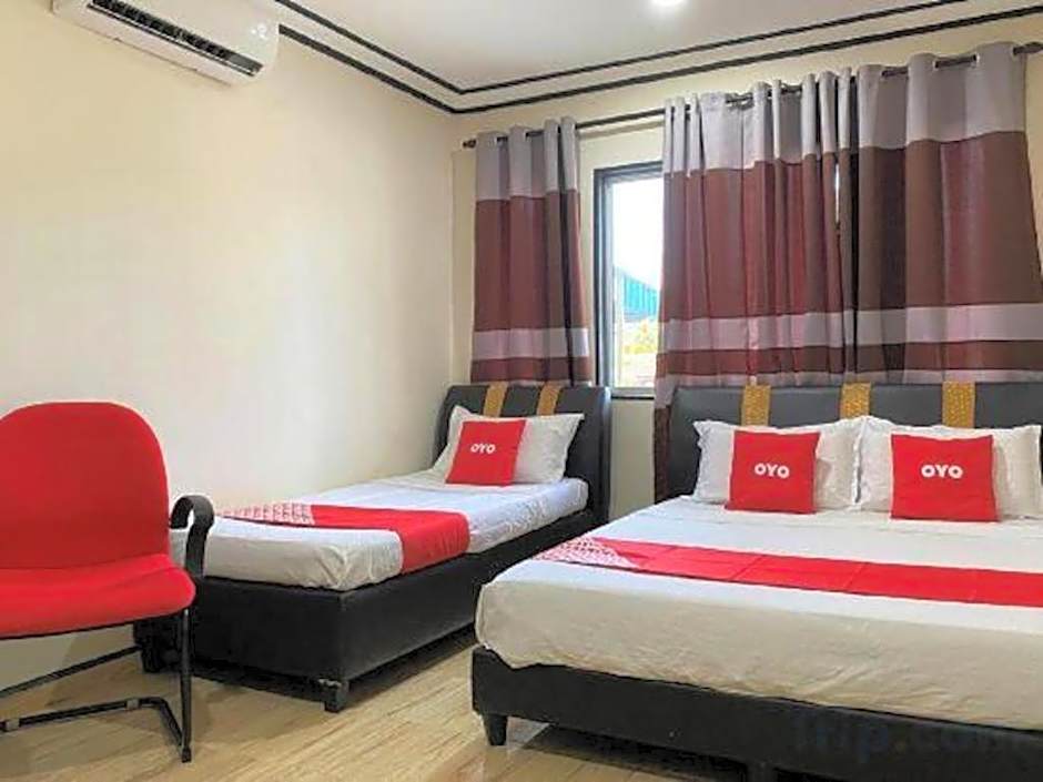 OYO 90324 Muar Station Hotel