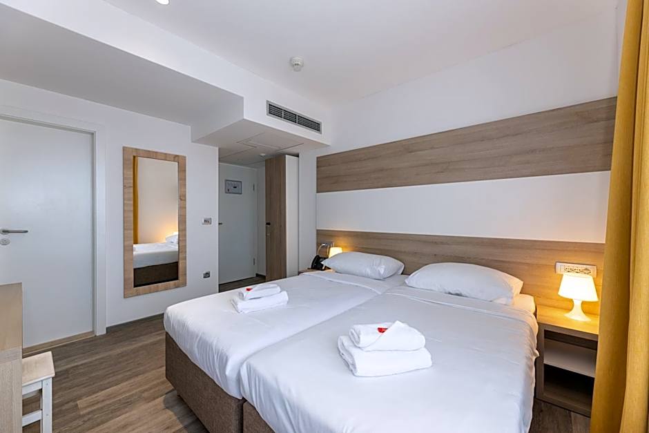 Hostel Sol