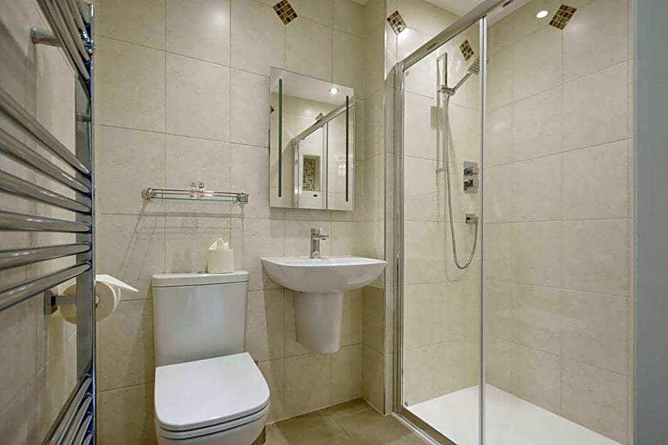 Countryside Escape - The Night Owl