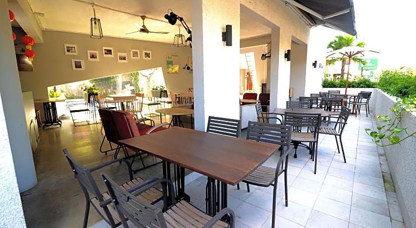 Scala – Bed and Beyond Hotel