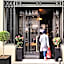 Hotel Monsieur
