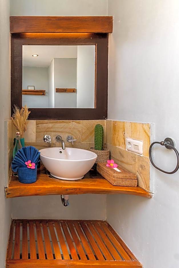 Bale Sampan Boutique Bungalows