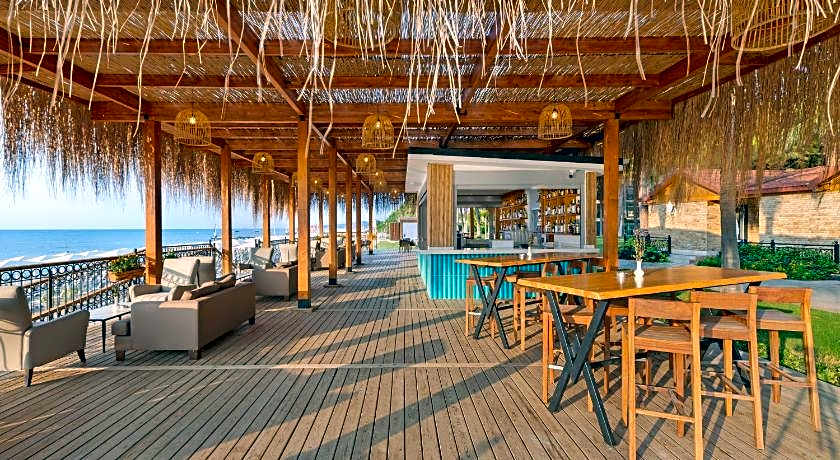 Dobedan World Palace