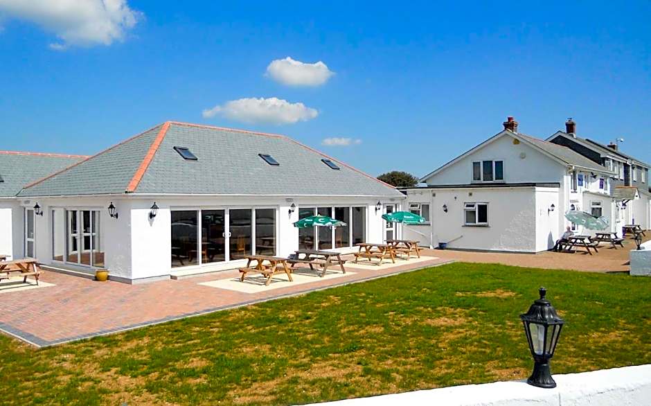 Newperran Holiday Resort